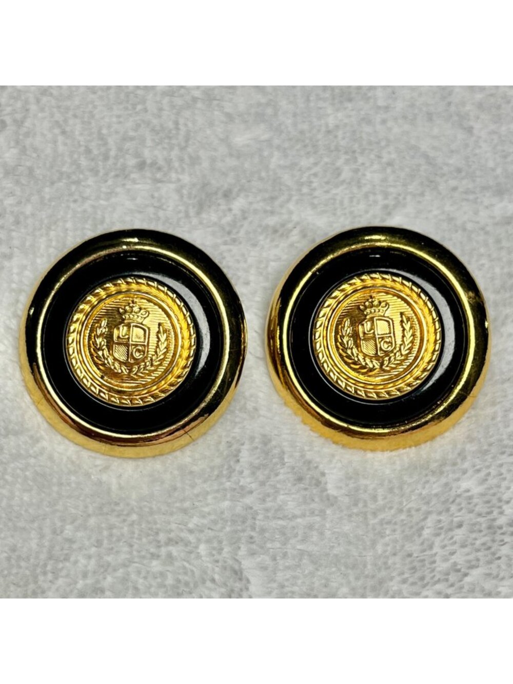 Vintage Gold & Black Liz Claiborne Inc. Round Crest Emblem  pierced earrings